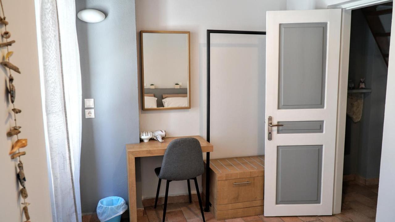 Cozy Apartments In Symi Center المظهر الخارجي الصورة