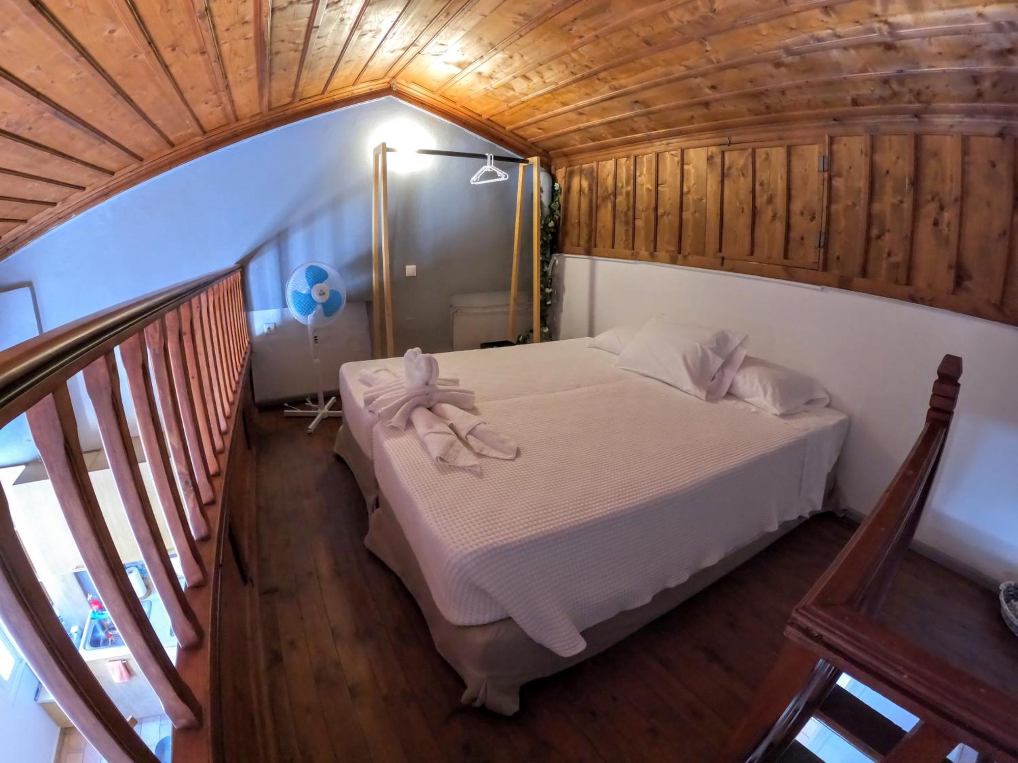 Cozy Apartments In Symi Center المظهر الخارجي الصورة