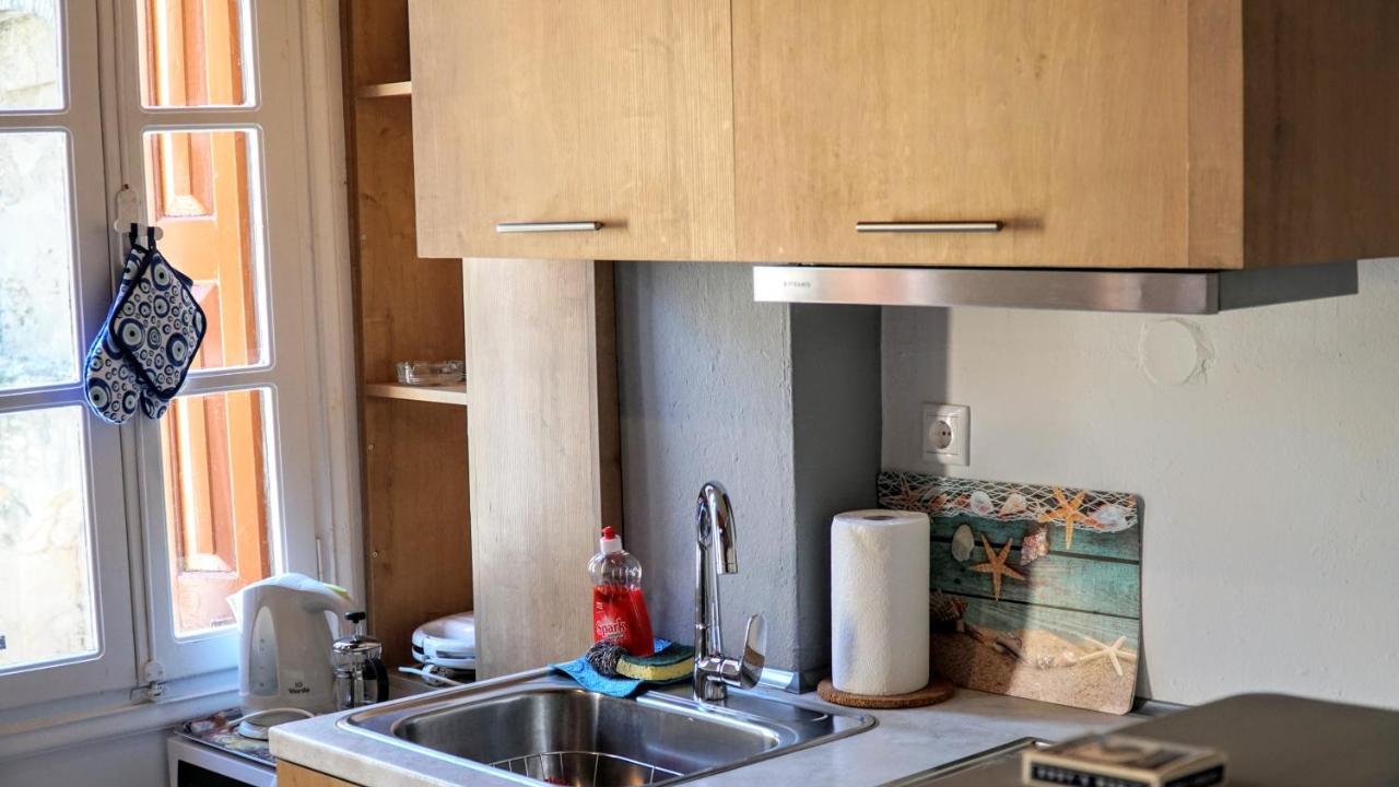 Cozy Apartments In Symi Center المظهر الخارجي الصورة