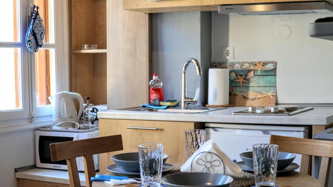 Cozy Apartments In Symi Center المظهر الخارجي الصورة