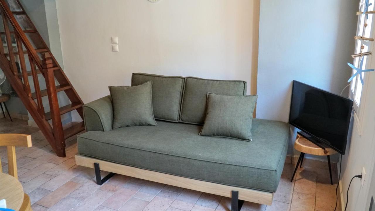 Cozy Apartments In Symi Center المظهر الخارجي الصورة