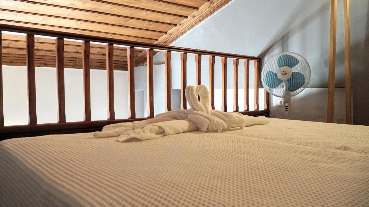 Cozy Apartments In Symi Center المظهر الخارجي الصورة